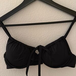 Black swimming bra